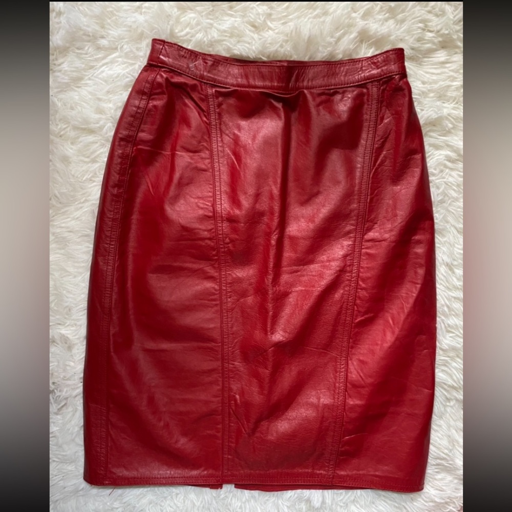 VINTAGE LEATHER SKIRT NWT 🔥🔥🔥